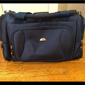 Samsonite Weekender Navy Blue Duffel Bag